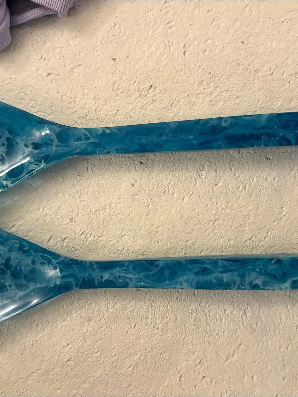 Jonathan Adler Blue and White Marble Resin Serving utensils-NIB